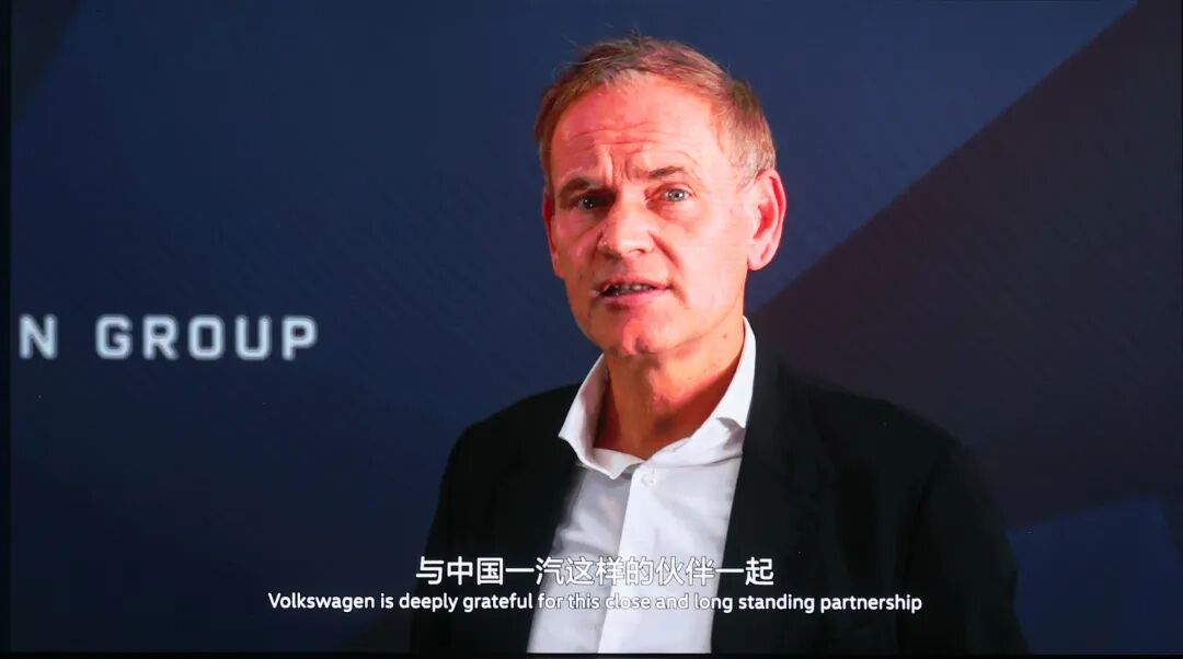 1761874035199041732.jpg 5.jpg