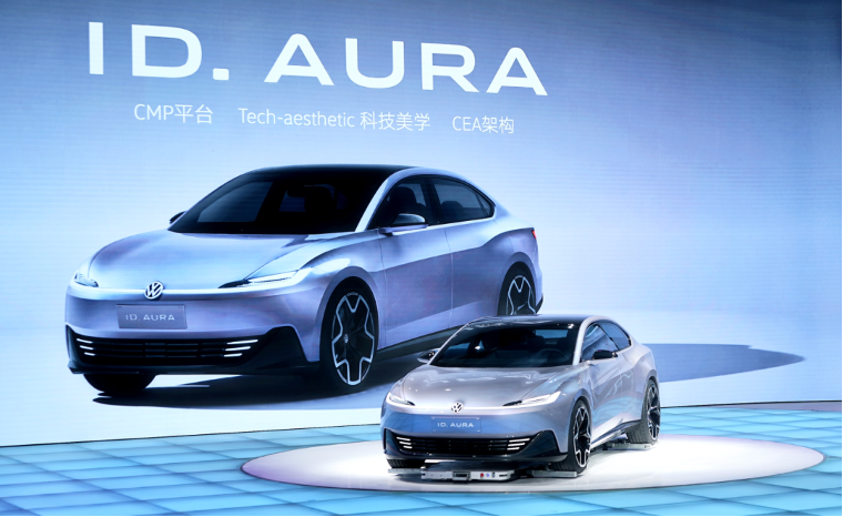 ��Խ��ǧ�����³̣�һ��-����2025��ҵ����˫�ڡ����� ��������������158������ȼ�ͳ���ռ�ʴ���ʷ�¸�